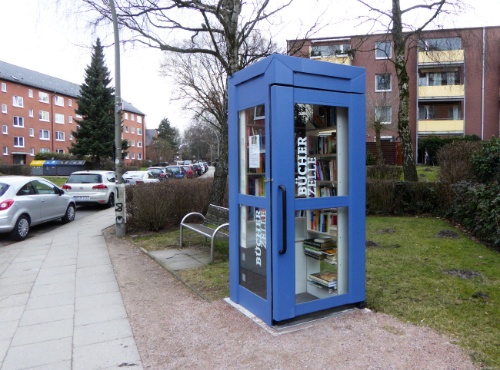 Die Bücherzelle an der Ernst Horn Straße Ecke Nieland