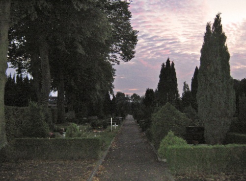 Stellinger Friedhof am Abend